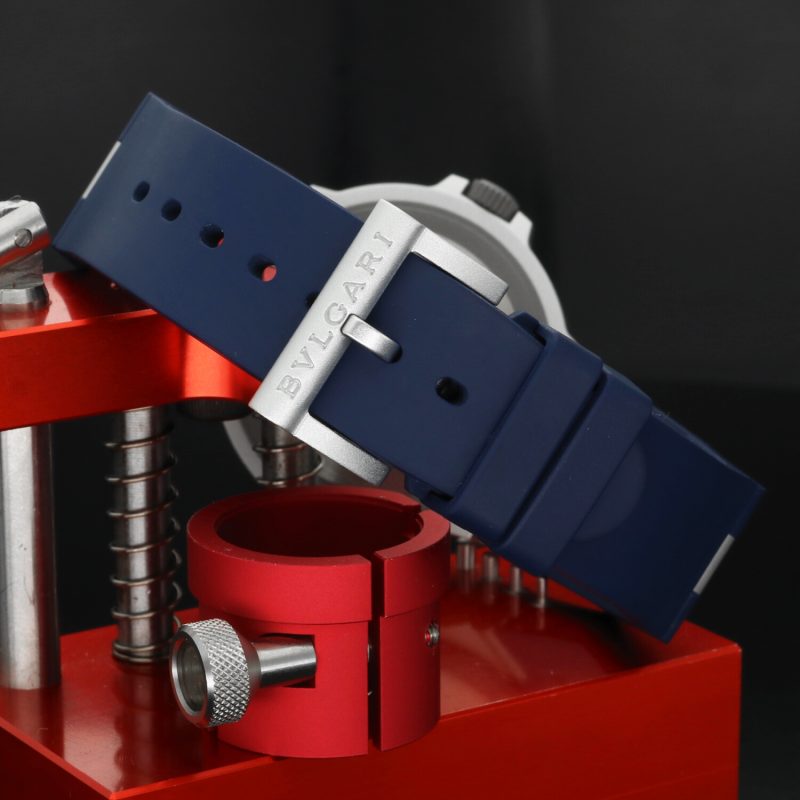 Bulgari Aluminium GMT Ref. 103554 – Orologio Automatico, Quadrante Blu, Full Set 2022, Condizioni Mai Indossato - immagine 7
