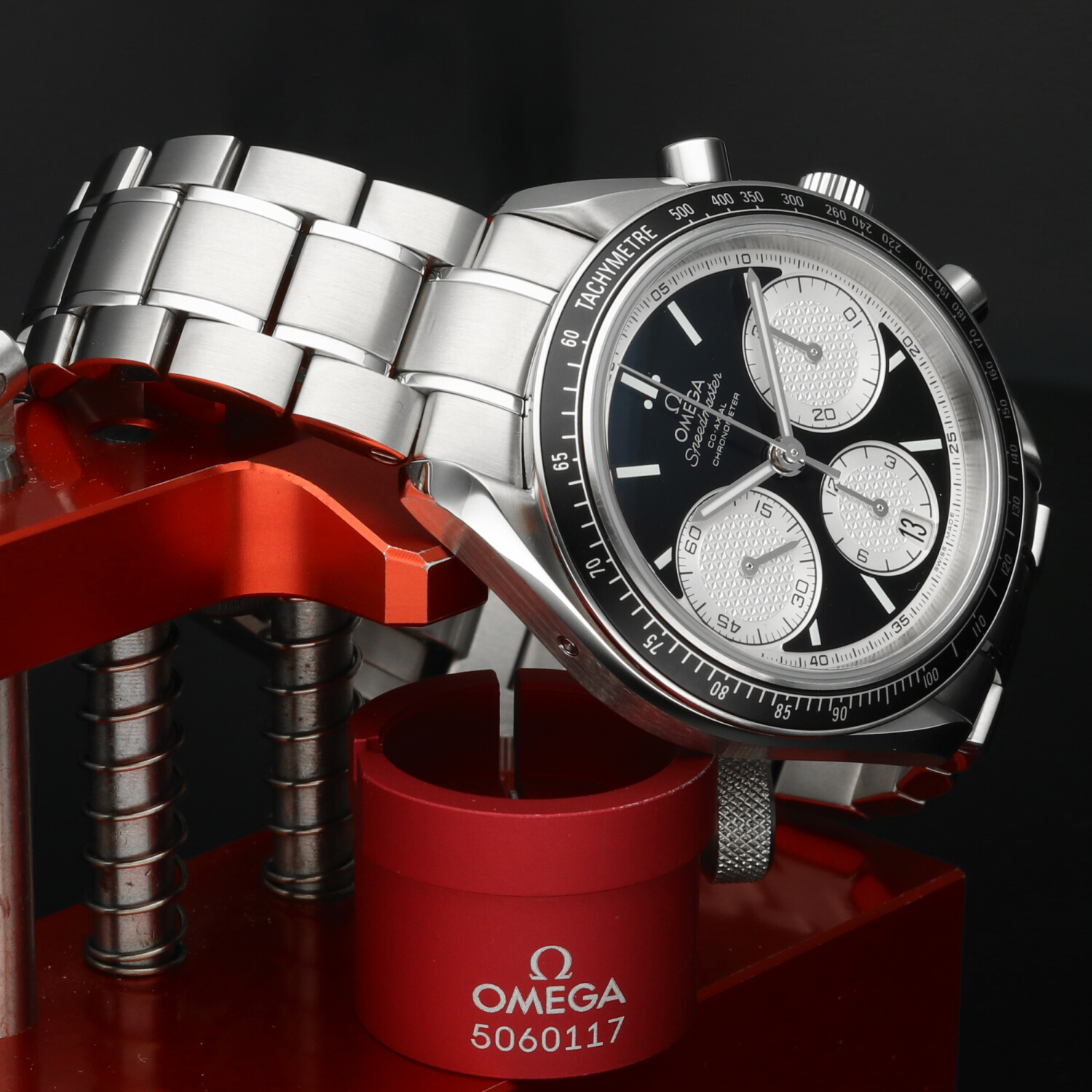 Omega Speedmaster Racing “Reverse Panda” 40mm – Ref. 326.30.40.50.01.002 – 2020 – Box & Papers - Image 6
