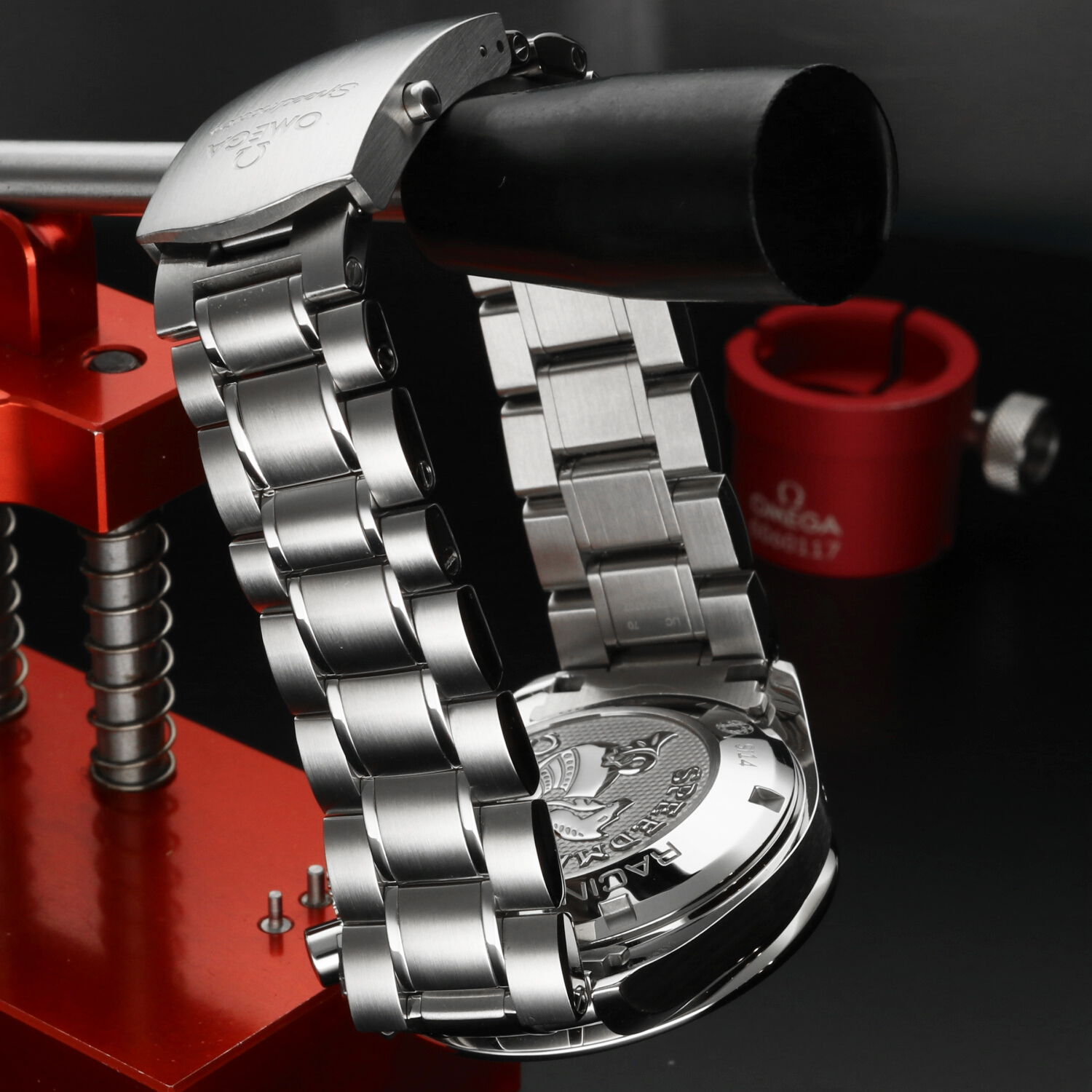 Omega Speedmaster Racing “Reverse Panda” 40mm – Ref. 326.30.40.50.01.002 – 2020 – Box & Papers - Image 7