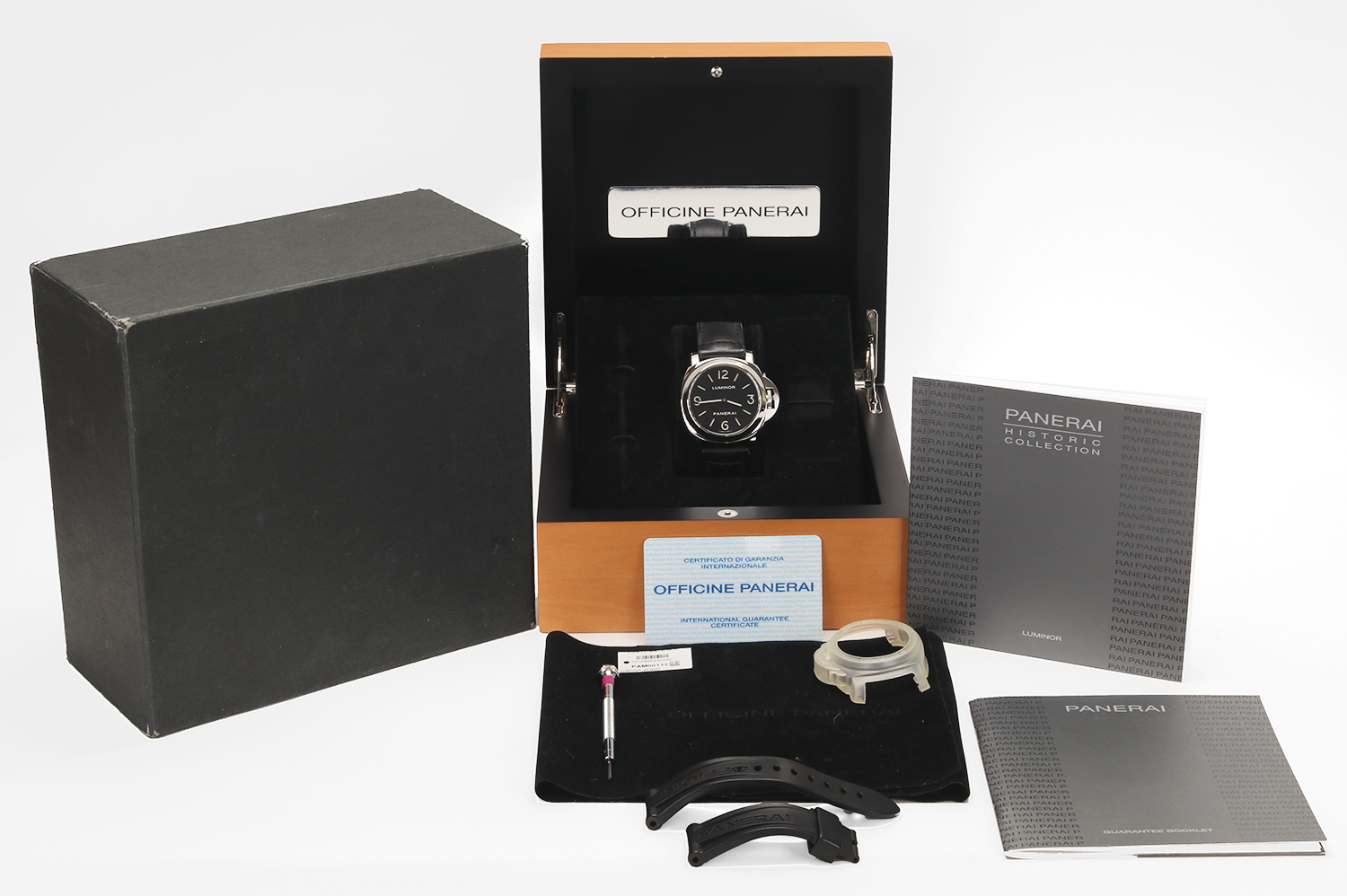 Panerai Luminor Base PAM00112 – 44mm – Manual Wind – 2011 – Full Set – Sandwich Dial - Image 16