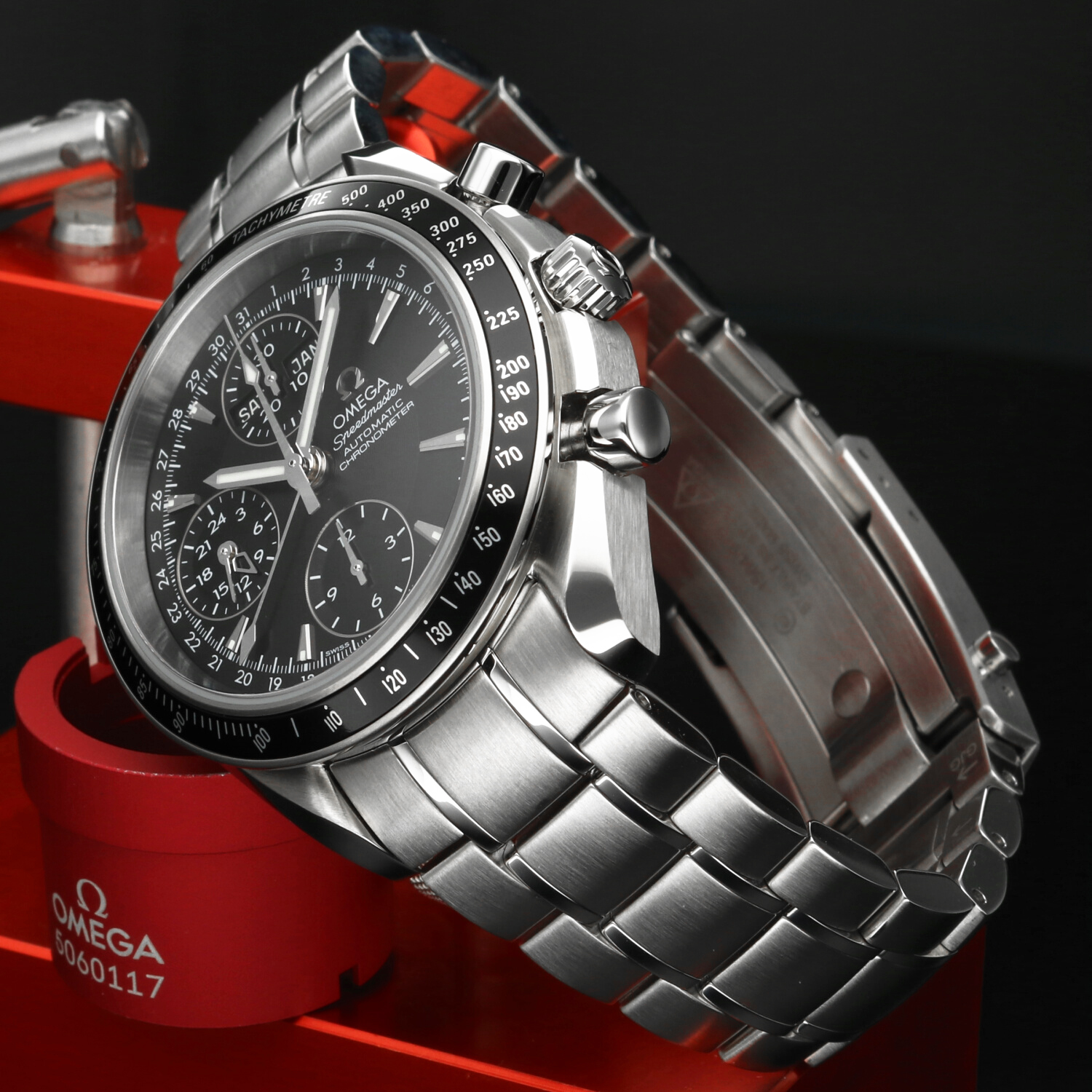 Mai Indossato Omega Speedmaster Day Date Triple Date 3220.50 – NOS - Full Set - 2017 -Scatola & Garanzia Originale - immagine 3