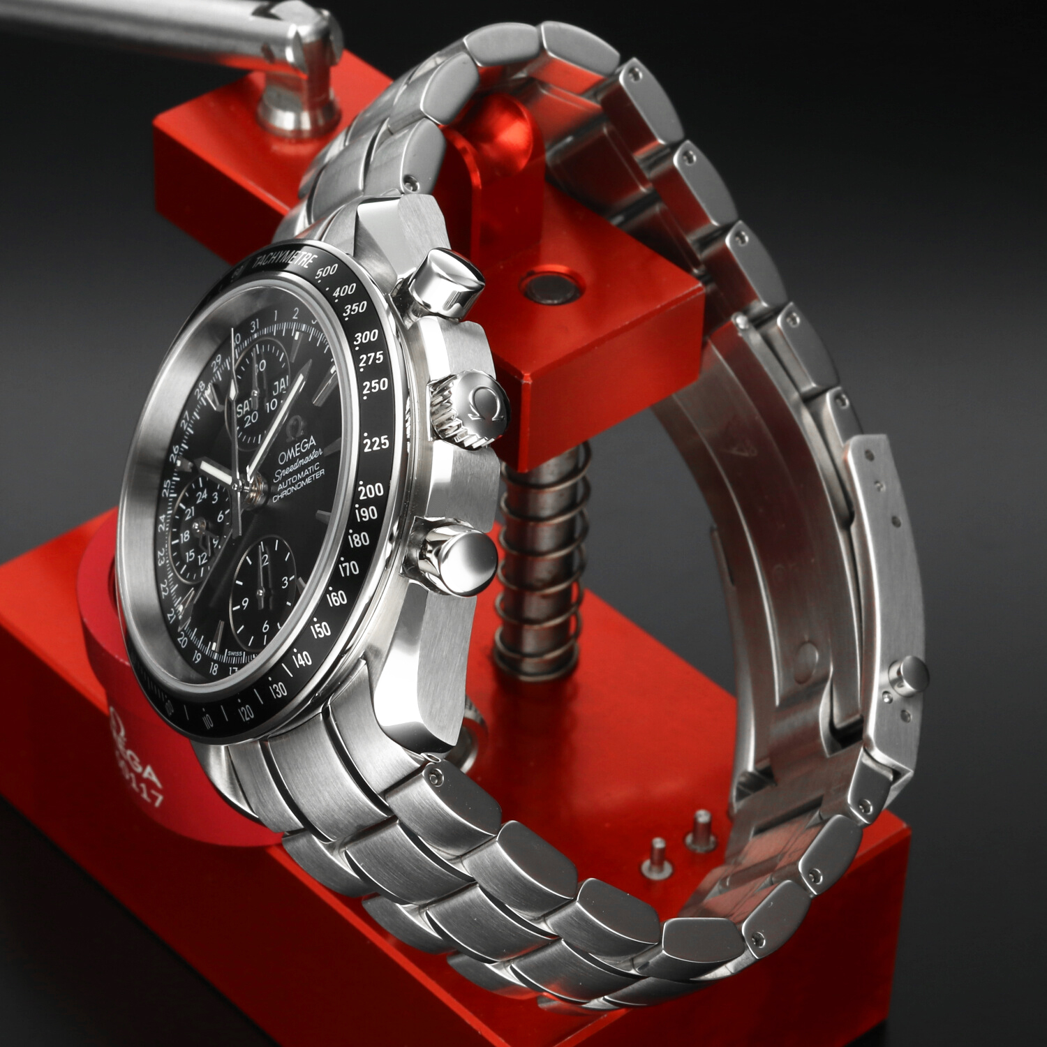 Mai Indossato Omega Speedmaster Day Date Triple Date 3220.50 – NOS - Full Set - 2017 -Scatola & Garanzia Originale - immagine 4