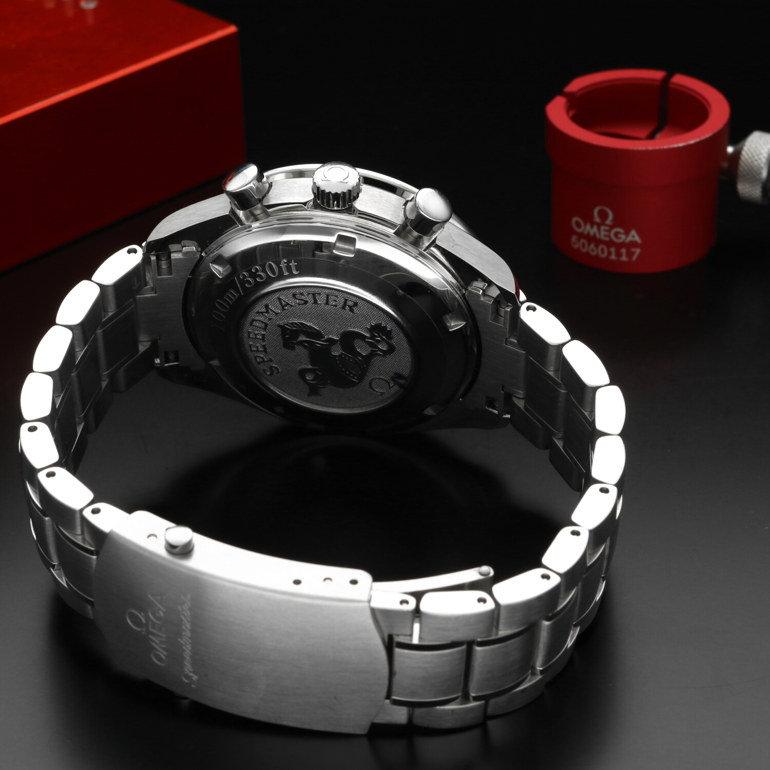 Mai Indossato Omega Speedmaster Day Date Triple Date 3220.50 – NOS - Full Set - 2017 -Scatola & Garanzia Originale - immagine 10