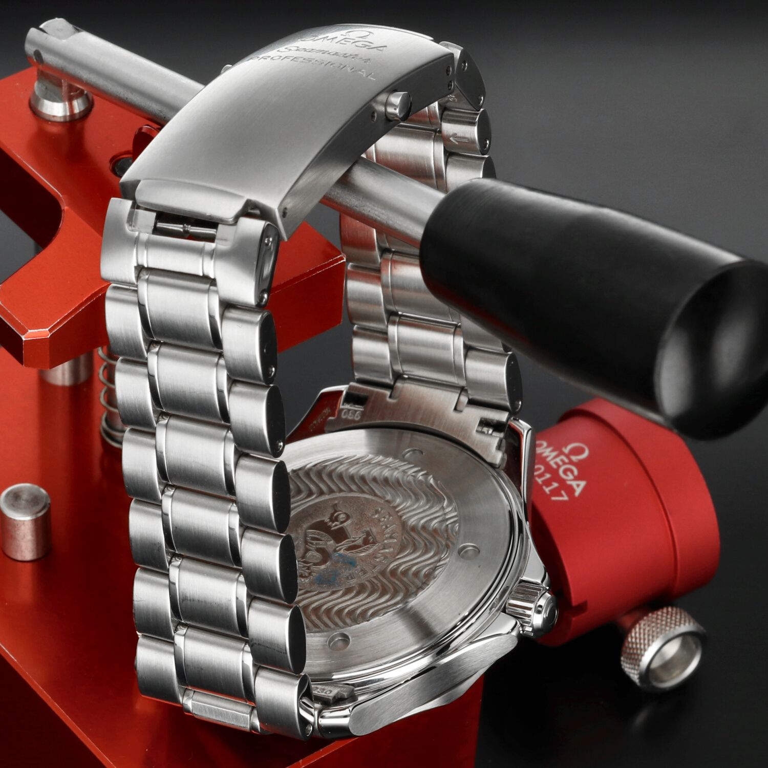 Omega Seamaster Professional 300M 2264.50.00 Peter Blake Quartz 41mm 1999 Full Set - Image 9