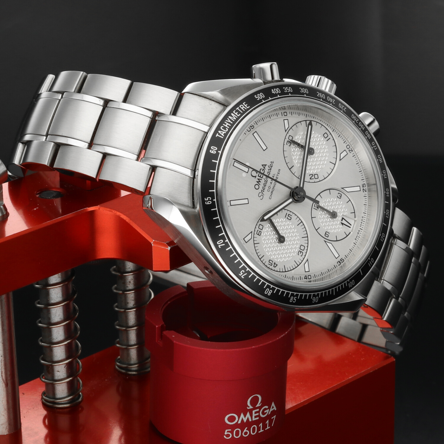 Omega Speedmaster Racing 326.30.40.50.02.001 Chronograph Silver Dial 2023 Full Set - immagine 4